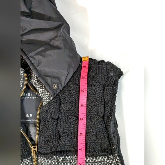 Aeropostale Hooded Zip Vest with Cable-Knit Style Accent Size Medium - Picture 7 of 10